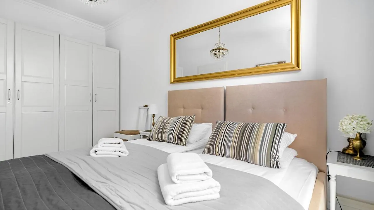 Comfy Apartments - Stare Miasto Z Ogrodem Gdansk Poland